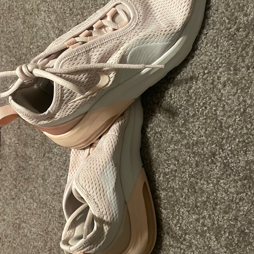 Womens Nike air